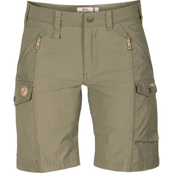 Fjallraven FJÄLLRÄVEN NIKKA SHORTS CURVED W LIGHT OLIVE 23